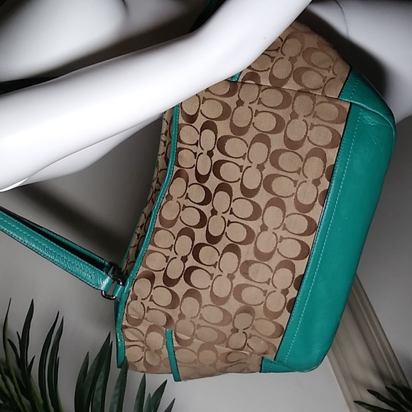 Sold Coach Park signature Carrie tote jacquard print with green leather trim - Picture 8 of 10